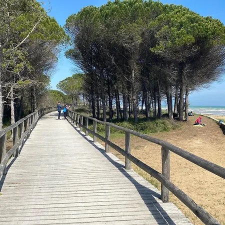 Refurbished One Bedroom Flat With Communal Garden Appartamento Bibione