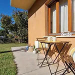 Cozy Flat With Shared Garden Apartamento Bibione