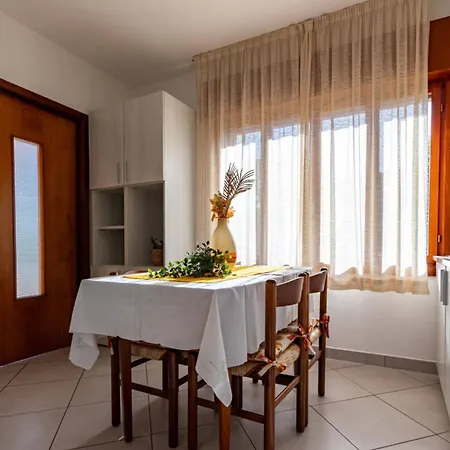 Cozy Flat With Shared Garden Bibione
