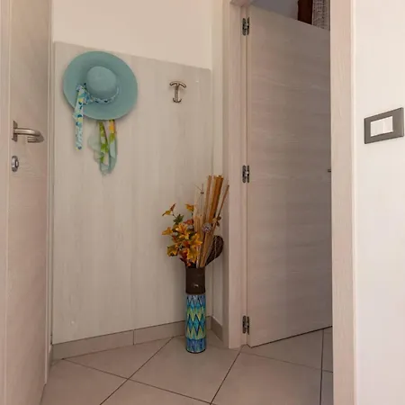 아파트 Cozy Flat With Shared Garden *
